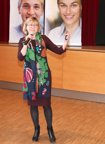 Dr. Anna Schreff, Fachärztin für Mikrobiologie, Virologie und Infektionsepidemiologie, Hygienefachberaterin der Regierung von   Niederbayern