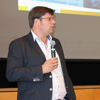 Christoph Maier, Richter am Amtsgericht Eggenfelden, sprach zum Thema „falsche Medikamentengabe und die Folgen“.